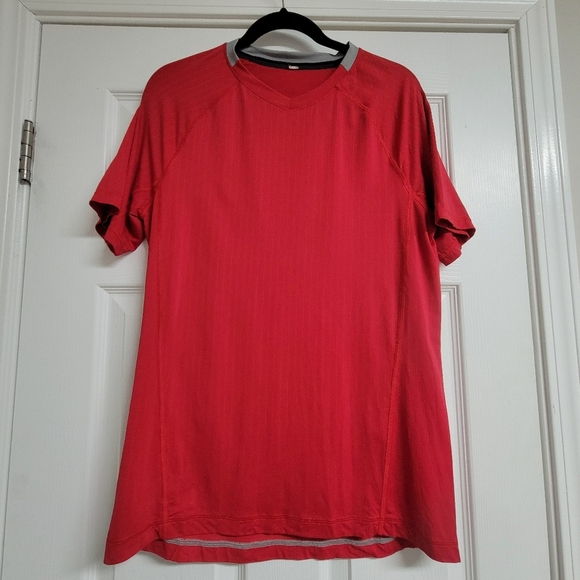 Lululemon Bolt Tech  Short Sleeve. - Picture 5 of 12